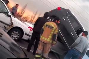 تصادف عجیب ۵ خودرو در بزرگراه زین‌الدین تهران